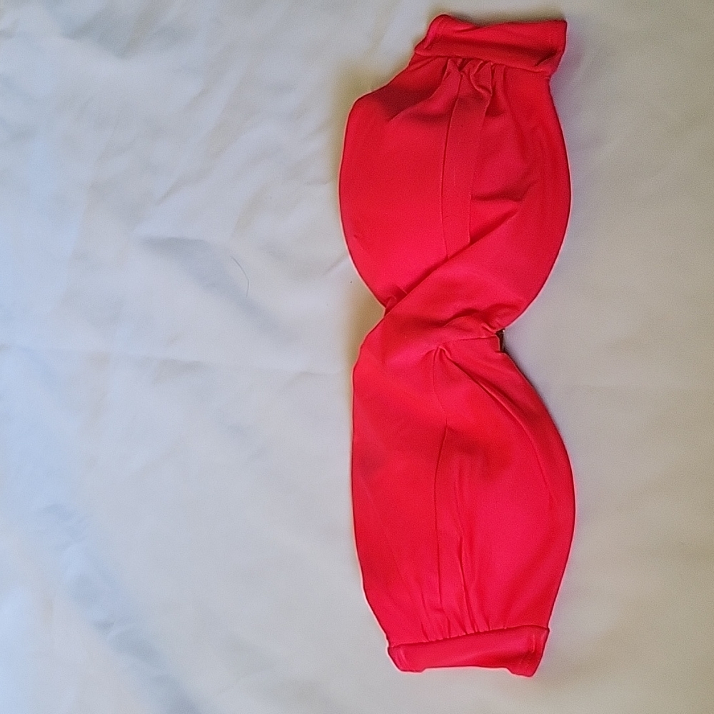 Victoria's Secret bikini top 34b red